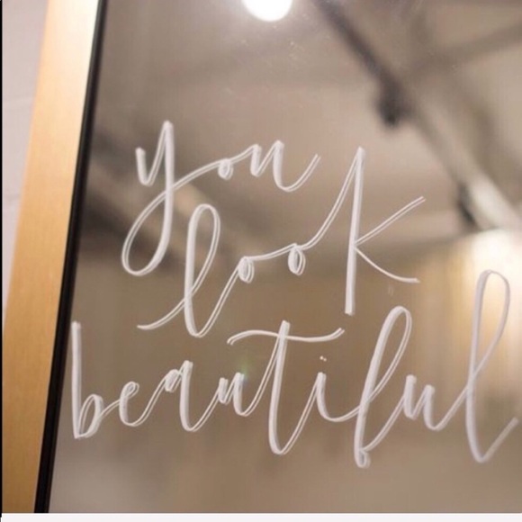 ✨YOU ARE BEAUTIFUL✨ - Picture 1 of 3